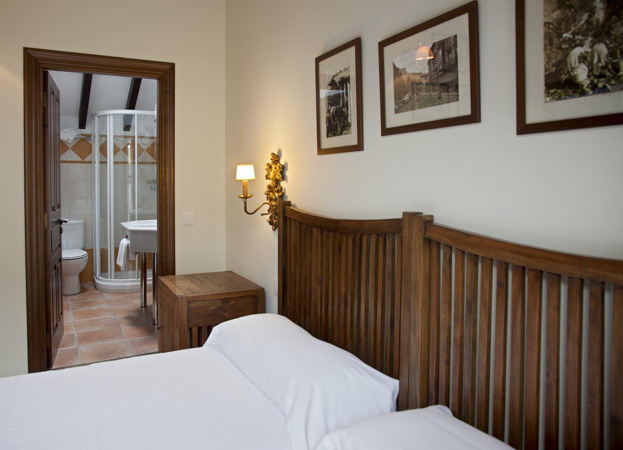Hotel The Island La Isla Buitenkant foto